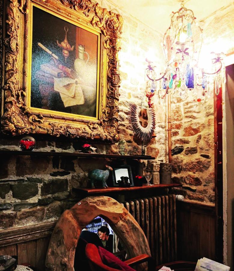 Maison De La Besliere Meuble De Tourisme 2 Etoiles Folligny Luaran gambar