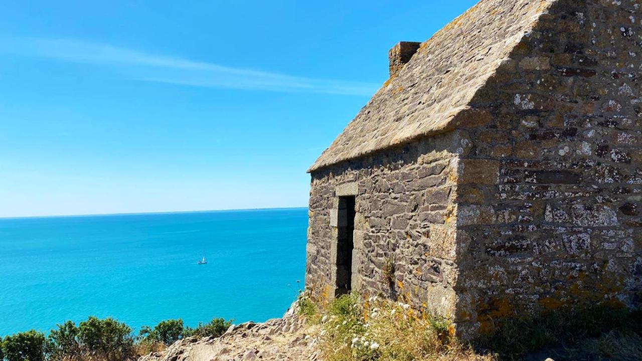 Maison De La Besliere Meuble De Tourisme 2 Etoiles Folligny Luaran gambar