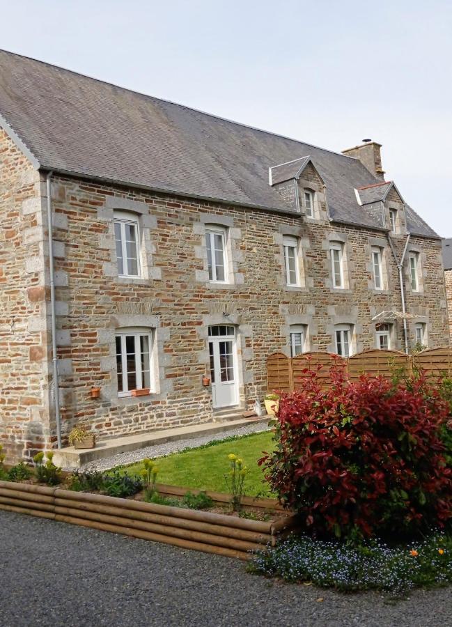 Maison De La Besliere Meuble De Tourisme 2 Etoiles Folligny Luaran gambar